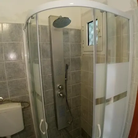 Apartament Tourist For Rent By The Sea In *